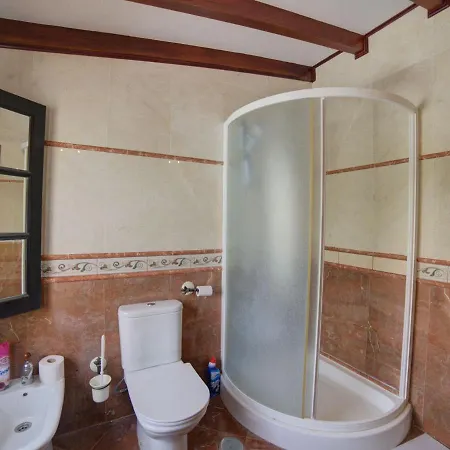 펜션 Atmospheric Bungalow On Golf De Sur With Swimming Pool